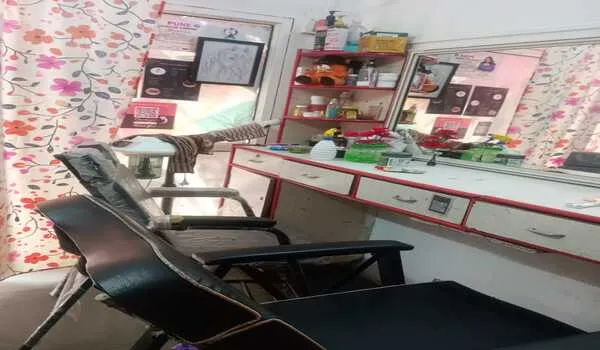 Find best offer near you and book salon services online at Divya's Beauty Parlour